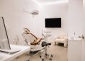 Fila por dentista no DF tem 20 mil pessoas e espera passa de 300 dias