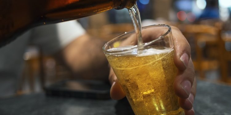 Pedreiro serial killer costumava emboscar e esfaquear vítimas bêbadas