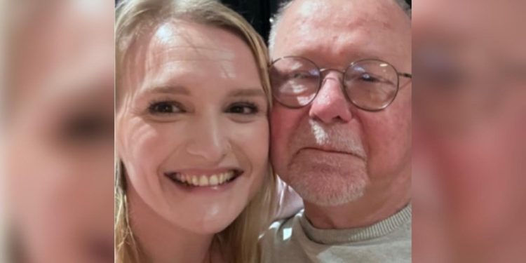 Homem tem as duas pernas amputadas após descobrir infecção rara