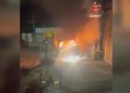 Vídeo: carro em chamas mobiliza bombeiros no Distrito Federal