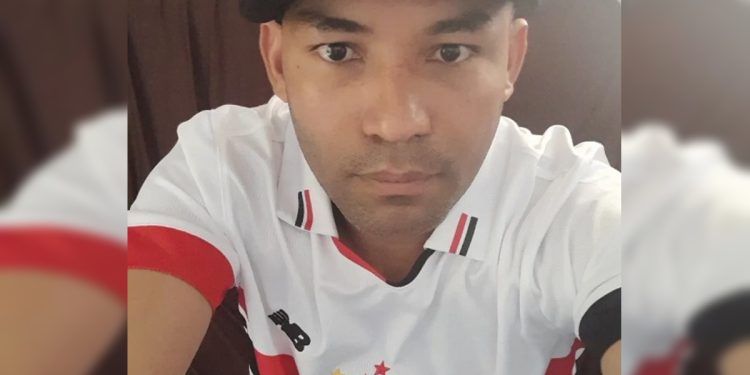 Quem é o passageiro que esfaqueou motorista de app durante corrida