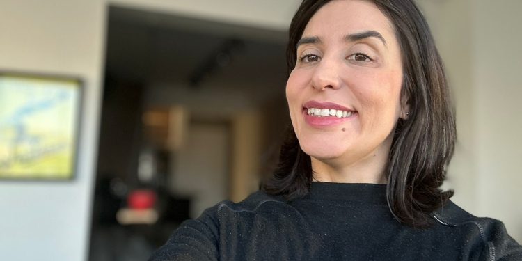 Mulher descobre mutação que causa trombose após cair esquiando