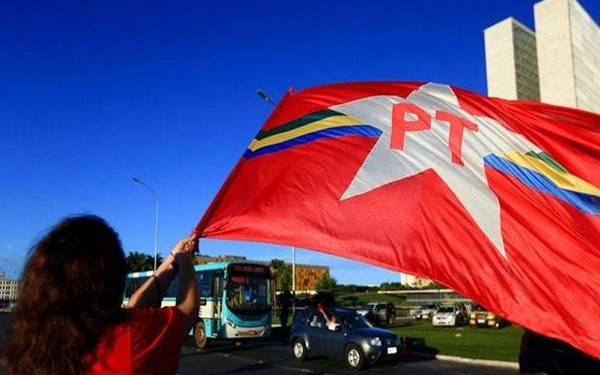 Após pressão da sigla nacional, PT deve cancelar prévias para o GDF