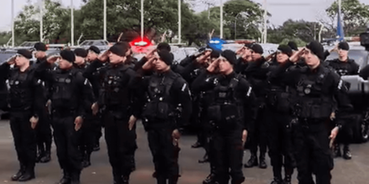 PMDF faz homenagem a policiais mortos em operação no Rio de Janeiro