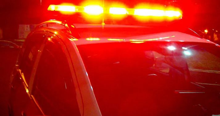 Homem tenta matar mulher a golpes de picareta no DF. Vítima está grave