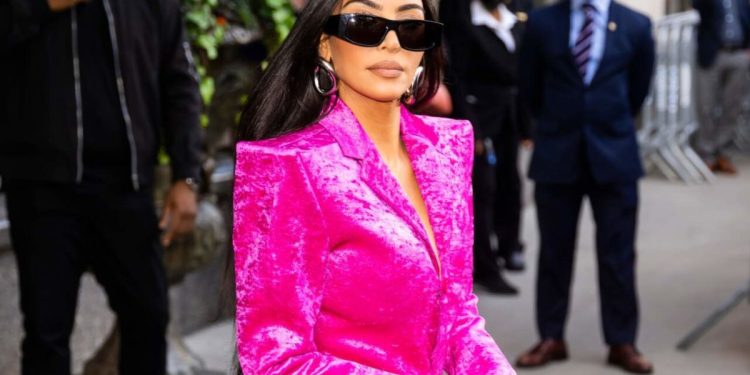 Aneurisma cerebral: entenda quadro médico da socialite Kim Kardashian