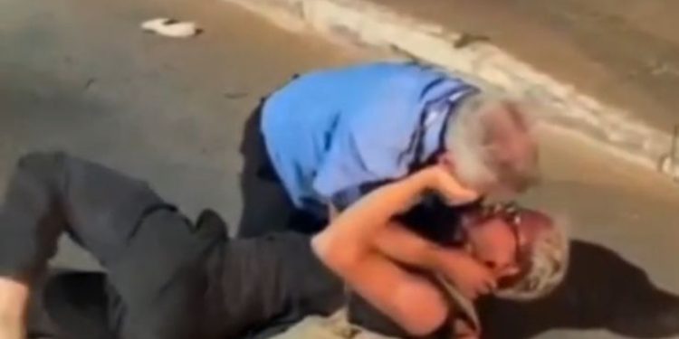 TJDFT manda empresa de ônibus indenizar homem esganado por motorista