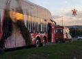 Homem morre esmagado ao trocar pneu de ônibus de cantora sertaneja