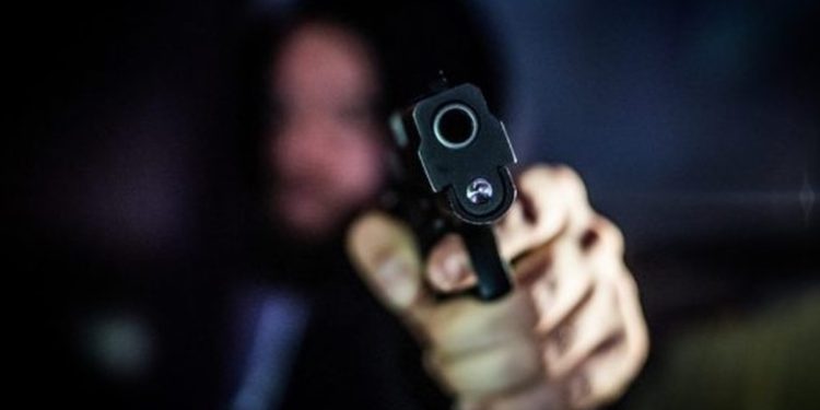 Cinco baleados: grupo armado abre fogo contra bar lotado em Anápolis