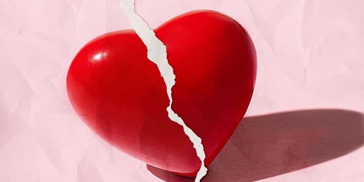 Síndrome do coração partido: conheça a doença que simula um infarto