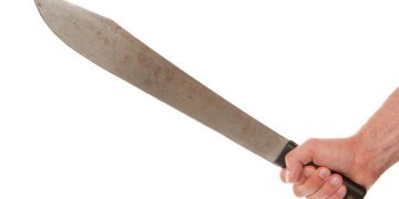 Homem que tentou matar mulher com picareta já havia esfaqueado vítima
