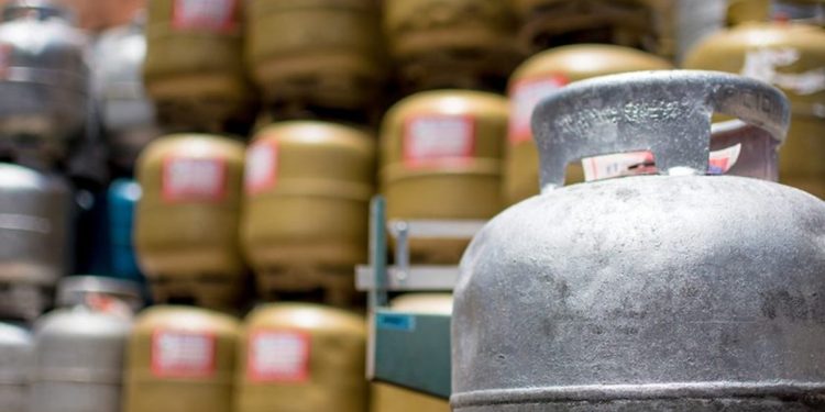 Programa de gás popular de Lula corre risco de “flopar” no DF. Entenda