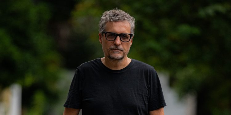 Um filme sobre como era lindo o Brasil em 1977 não seria meu, diz Kleber Mendonça