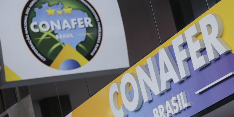 Farra do INSS: membro de ONG investigada comprou Hilux furtada da PF