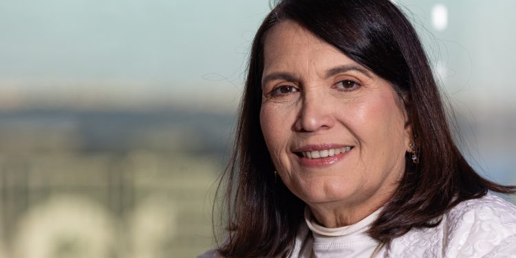 Bia Kicis lança pré-candidatura ao Senado durante evento do PL