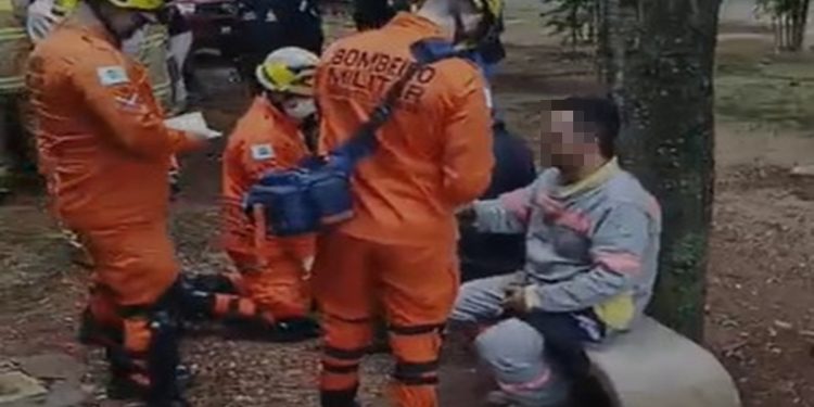 Imagens mostram atendimento a vítimas de explosão em ministério