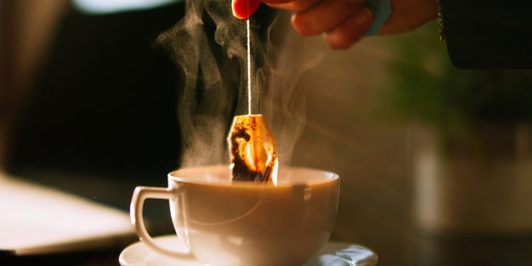 Saiba qual bebida milenar pode ajudar a limpar gordura do fígado