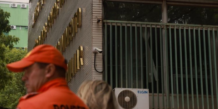 Explosão na Esplanada dos Ministérios: uma servidora segue internada