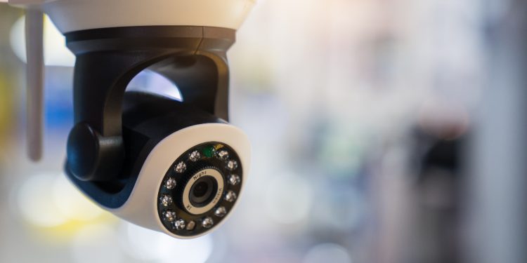 Passarelas no DF poderão ser monitoradas por câmeras. Entenda