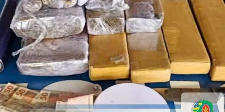 Motoqueiro é preso com 6 quilos de maconha em Pirenópolis