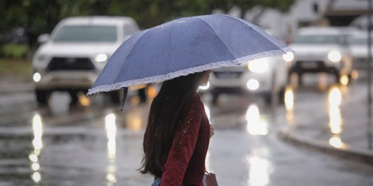 Sol ou chuva? Confira a previsão do tempo para o fim de semana no DF