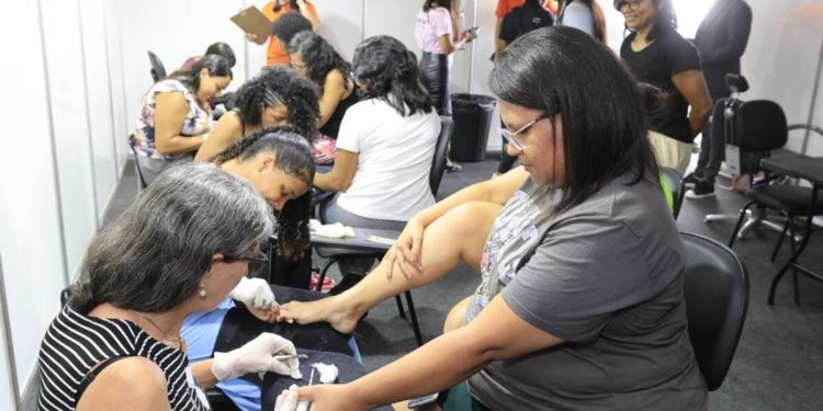 Sedet oferece cursos gratuitos de beleza e estética; saiba mais
