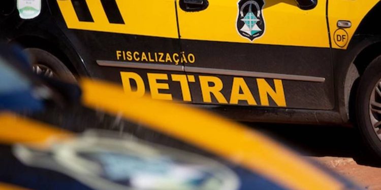 Bombeiro e agente usaram família como “laranja” em fraude no Detran