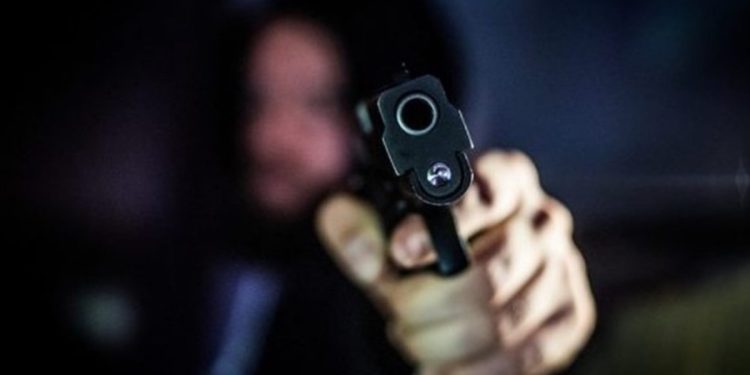 Adolescente de 14 anos é baleada na cabeça, no Sol Nascente