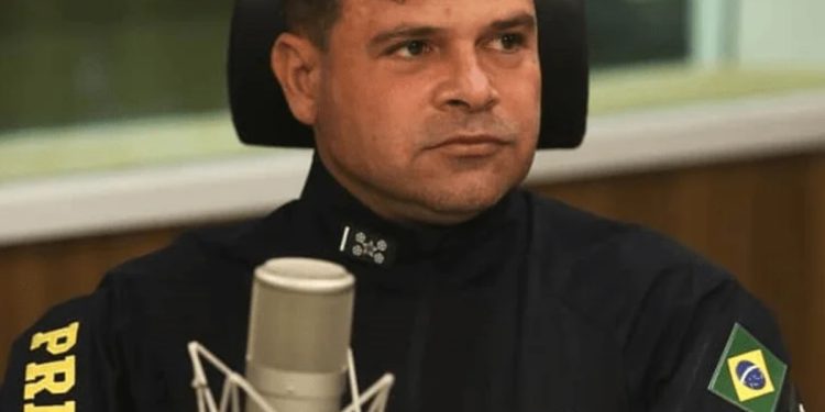 Água quente e geladeira: veja como é a cela onde Silvinei ficará preso