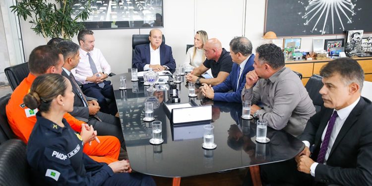 Ibaneis diz que lutará por paridade das forças de segurança com a PF