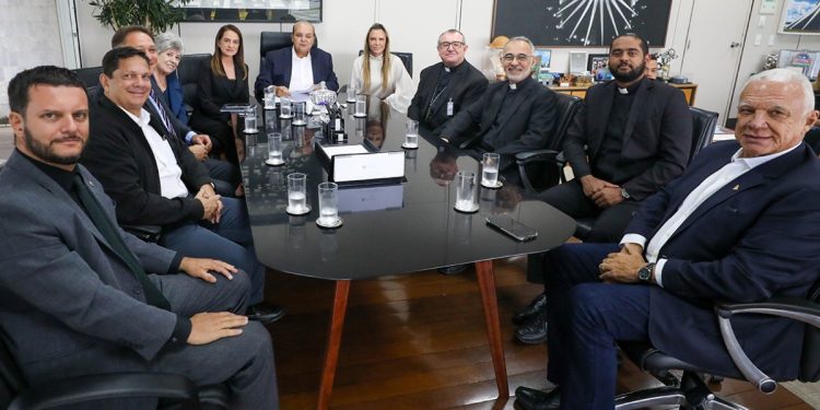Após 34 anos, GDF regulariza propriedade que abriga templo religioso