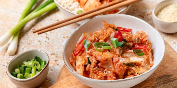 Kimchi, tradicional prato coreano, pode fortalecer o sistema imune