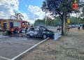 Incêndio em carros mobiliza bombeiros próximo à orla da Ponte JK