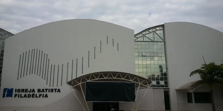 Pastor é preso suspeito de abusar sexualmente de adolescentes no DF