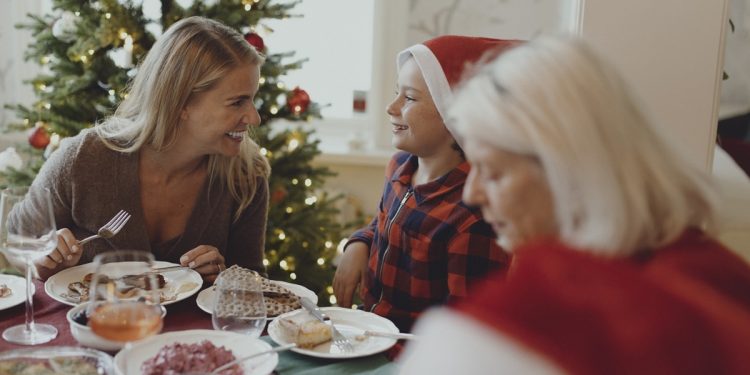 Médicos e nutri explicam por que comer sem culpa neste fim de ano