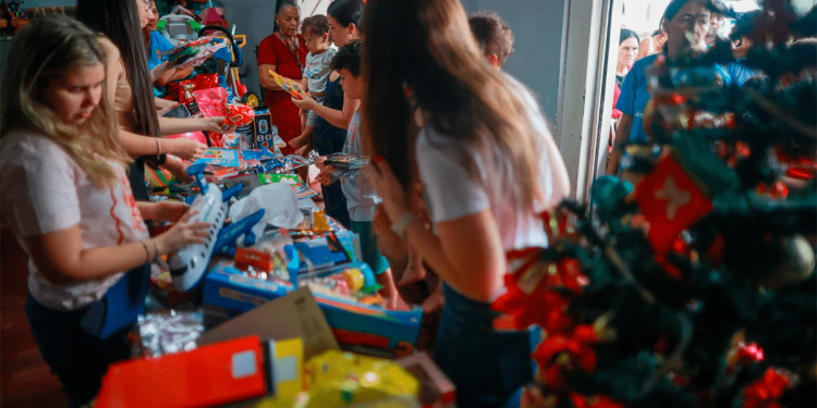 Metrópoles Run transforma o Natal de centenas de crianças com doações