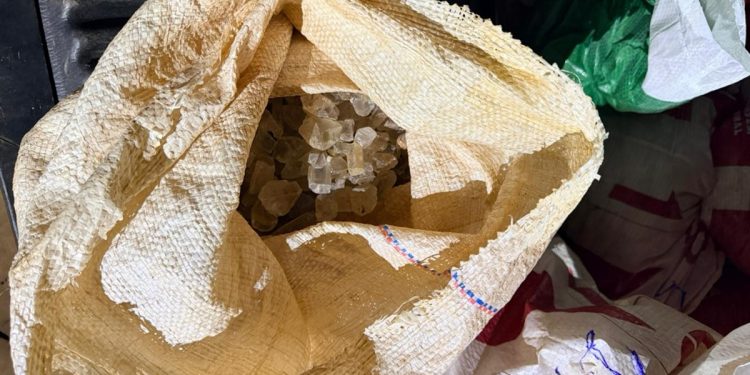 Garimpo ilegal: homem é preso com meia tonelada de cristal no Entorno