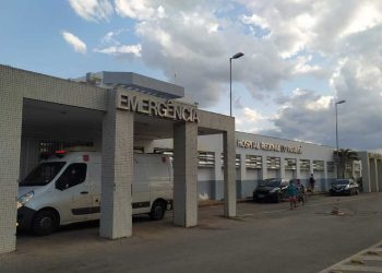 Paciente não consegue atendimento e ameaça fazer atentado em hospital