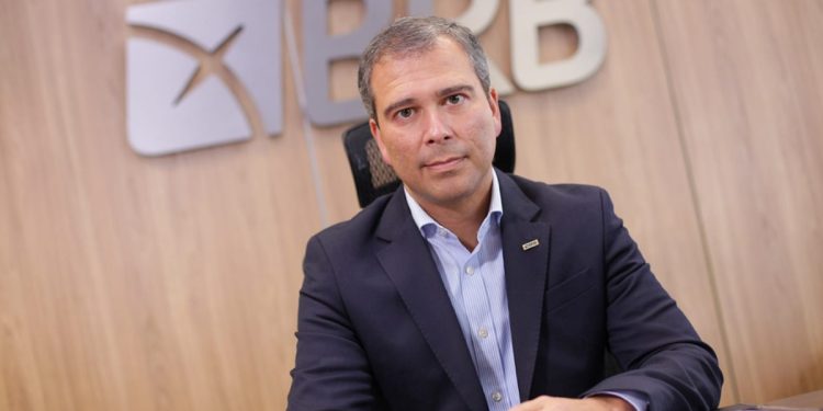 Ex-presidente do BRB presta depoimento à PF nesta segunda-feira