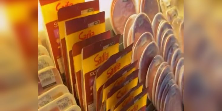 Cliente flagra produtos vencidos em padaria que sonegou R$ 15 milhões