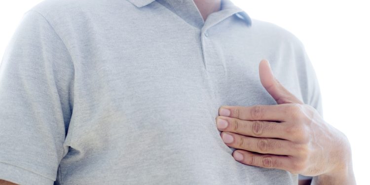 Sofre de refluxo? Médico explica 10 verdades sobre a condição