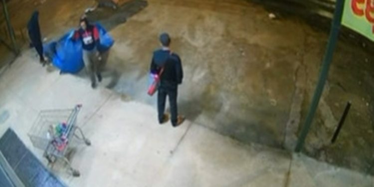 Ladrões fazem limpa em loja do DF usando carrinho de mercado