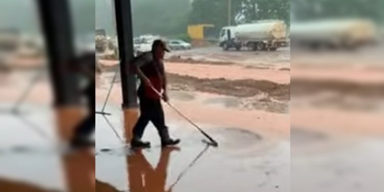 Temporal no DF altera voos e causa estragos no aeroporto e comércios