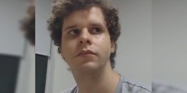 Em interrogatório, filho que matou a mãe disse que já sonhou com crime. Veja vídeo