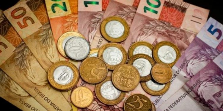 Contador da Conafer fez 60 transferências após receber milhões de ONG