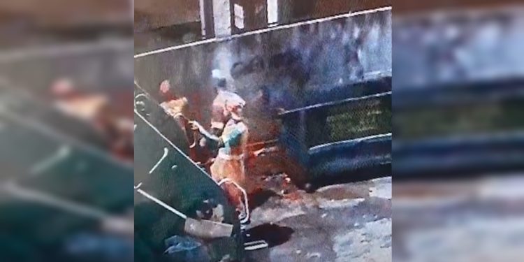 SLU se manifesta sobre garis flagrados pichando muro no Réveillon