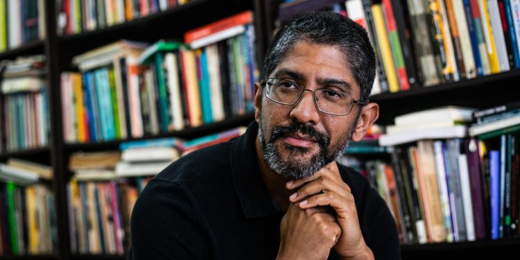 Jeferson Tenório: a literatura permite uma avaliação mais lúcida da realidade