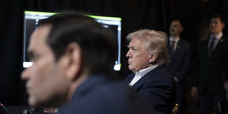 Doutrina “Donroe”: ataque à Venezuela é aviso aos demais governos da região