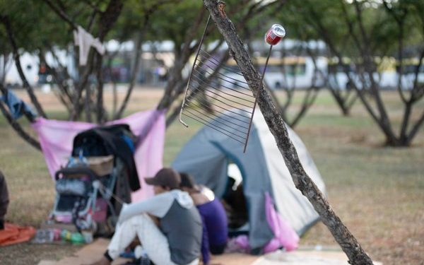 Pessoas em situação de rua terão cargos comissionados no GDF; entenda