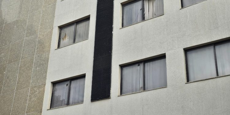 Hotéis vizinhos ao Torre Palace funcionam normalmente após implosão. Vídeo